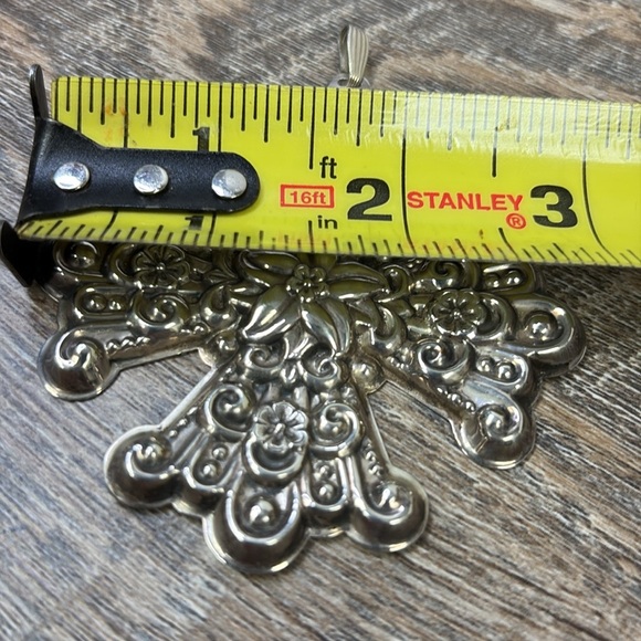 Vintage 1974 Reed & Barton Sterling Silver Christmas Cross - Picture 6 of 8